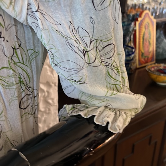 Ruffle front white print abstract blouse - Picture 3 of 6